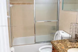 8401 NW 8th St, Miami, FL 33126 - Photo 17