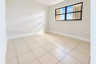 8401 NW 8th St #310, Miami, FL 33126 - Photo 33