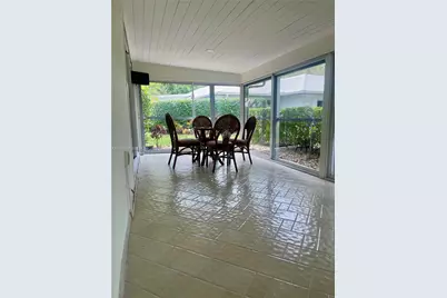 807 E Cypress Ln #V-49, Pompano Beach, FL 33069 - Photo 29