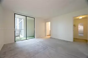 8065 SW 107th Ave, Miami, FL 33173 - Photo 5