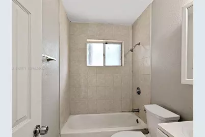 409 NW 18th Ave, Fort Lauderdale, FL 33311 - Photo 21