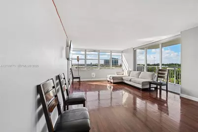 18011 Biscayne Blvd #705, Aventura, FL 33160 - Photo 3