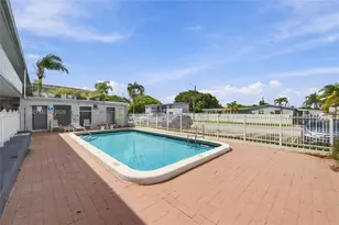 1951 SW 69th Ave, Pembroke Pines, FL 33023 - Photo 25