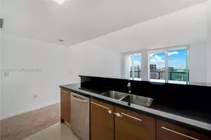 244 Biscayne Blvd, Miami, FL 33132 - Photo 9