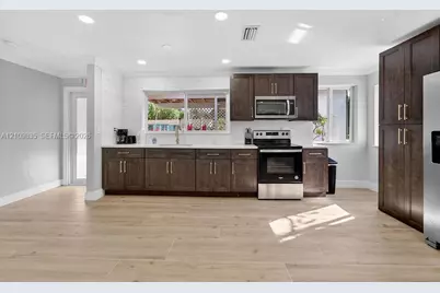 756 Cinnamon Rd, North Palm Beach, FL 33408 - Photo 7