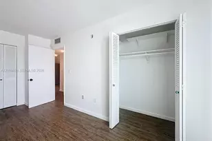 7133 Bay Dr, Miami Beach, FL 33141 - Photo 9