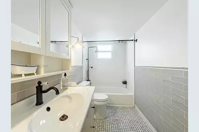 7133 Bay Dr #705, Miami Beach, FL 33141 - Photo 15