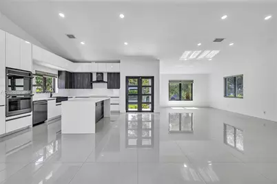 1205 Wallace St, Coral Gables, FL 33134 - Photo 13
