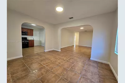 1401 NW 115th St, Miami, FL 33167 - Photo 5