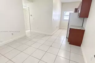 135 SW 6th Ave, Miami, FL 33130 - Photo 3