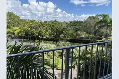 7900 Camino Cir #406, Miami, FL 33143 - Photo 7