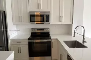 7900 Camino Cir, Miami, FL 33143 - Photo 9