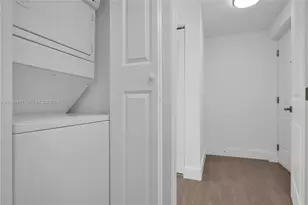 1620 NW 18th St, Miami, FL 33125 - Photo 15