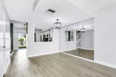 9807 NW 57th Mnr, Coral Springs, FL 33076 - Photo 7