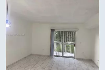 240 NW 107th Ave #203, Miami, FL 33172 - Photo 5