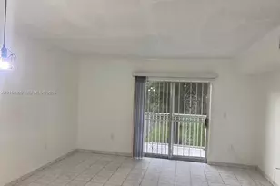 240 NW 107th Ave, Miami, FL 33172 - Photo 5