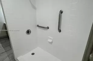 8737 NW 39th St, Sunrise, FL 33351 - Photo 13