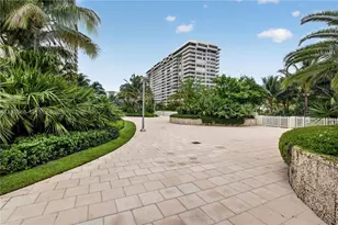 2 Grove Isle Dr, Miami, FL 33133 - Photo 71