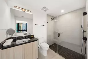 225 N Miami Ave, Miami, FL 33128 - Photo 11