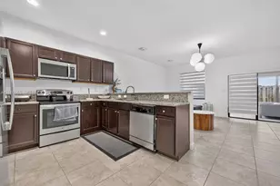 15075 SW 116th St, Miami, FL 33196 - Photo 7