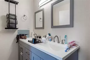 730 NE 58th St, Oakland Park, FL 33334 - Photo 35