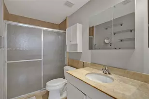801 Brickell Key Blvd, Miami, FL 33131 - Photo 15