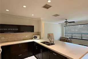 6570 Thomas St, Hollywood, FL 33024 - Photo 5