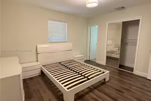 6570 Thomas St, Hollywood, FL 33024 - Photo 9