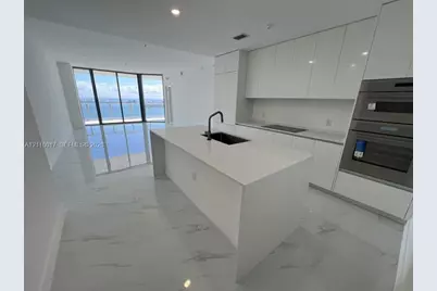 725 NE 24th St #4405, Miami, FL 33137 - Photo 3