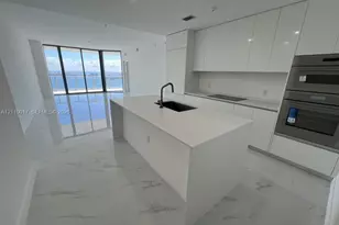 725 NE 24th St, Miami, FL 33137 - Photo 3