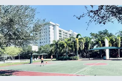 605 Oaks Dr #601, Pompano Beach, FL 33069 - Photo 15