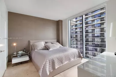 88 SW 7th St #3202, Miami, FL 33130 - Photo 7
