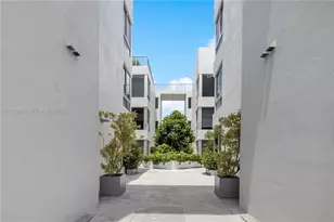 529 SW 11th St, Miami, FL 33129 - Photo 21