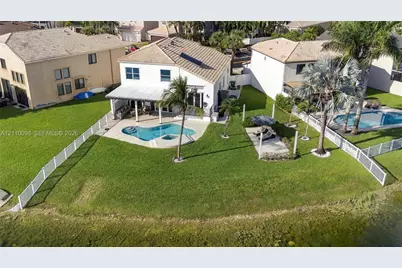 15802 NW 14th Mnr, Pembroke Pines, FL 33028 - Photo 53