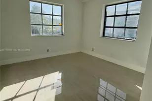2420 SE 17th Causeway, Fort Lauderdale, FL 33316 - Photo 5