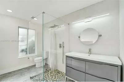 1224 NE 13th Ave #2, Fort Lauderdale, FL 33304 - Photo 17