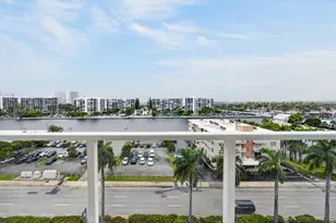 2751 S Ocean Dr, Hollywood, FL 33019 - Photo 35