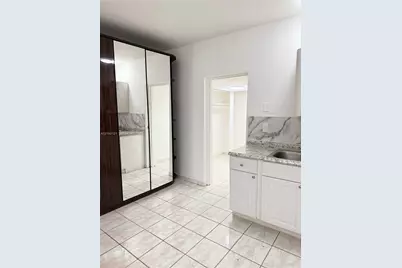 [Address not provided], Hallandale Beach, FL 33009 - Photo 3