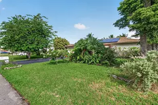 9417 NW 70th Pl, Tamarac, FL 33321 - Photo 5