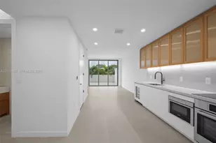 2200 Brickell Ave, Miami, FL 33129 - Photo 11