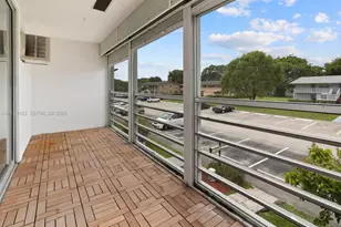 115 E Upminster E, Deerfield Beach, FL 33442 - Photo 13