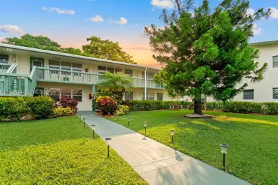 115 E Upminster E #115, Deerfield Beach, FL 33442 - Photo 1