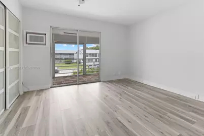 115 E Upminster E #115, Deerfield Beach, FL 33442 - Photo 9