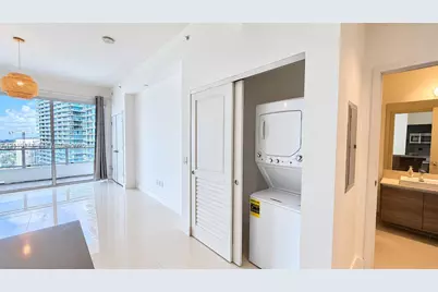 1080 Brickell Ave #2805, Miami, FL 33131 - Photo 3