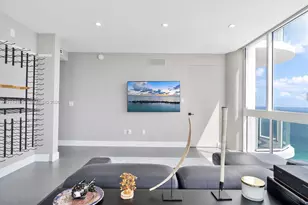 6365 Collins Ave, Miami Beach, FL 33141 - Photo 5