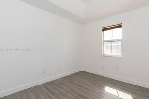 8999 NW 107 Ct, Miami, FL 33178 - Photo 21