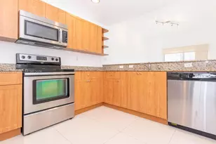 8999 NW 107 Ct, Miami, FL 33178 - Photo 17