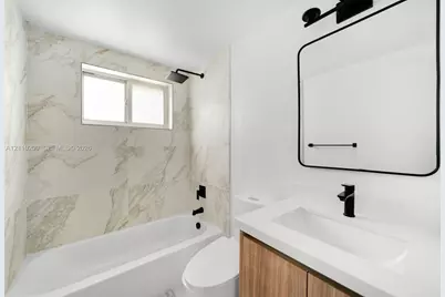 1035 9th St #20, Miami Beach, FL 33139 - Photo 9
