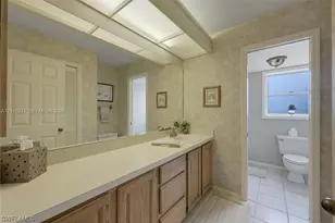 407 SW 37th St, Cape Coral, FL 33914 - Photo 7