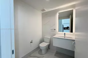 1170 E Hallandale Beach Blvd, Hallandale Beach, FL 33009 - Photo 13